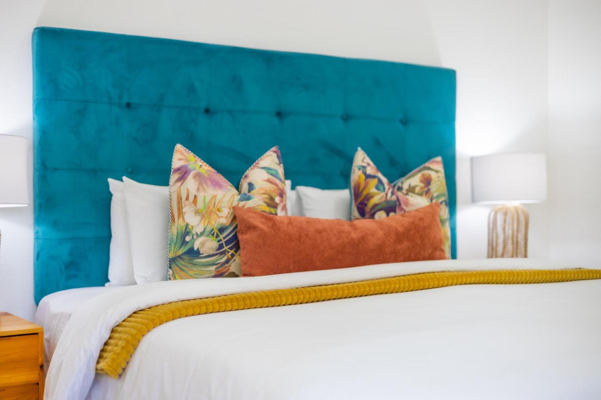 The Yellow Door Guesthouse East London Extérieur photo