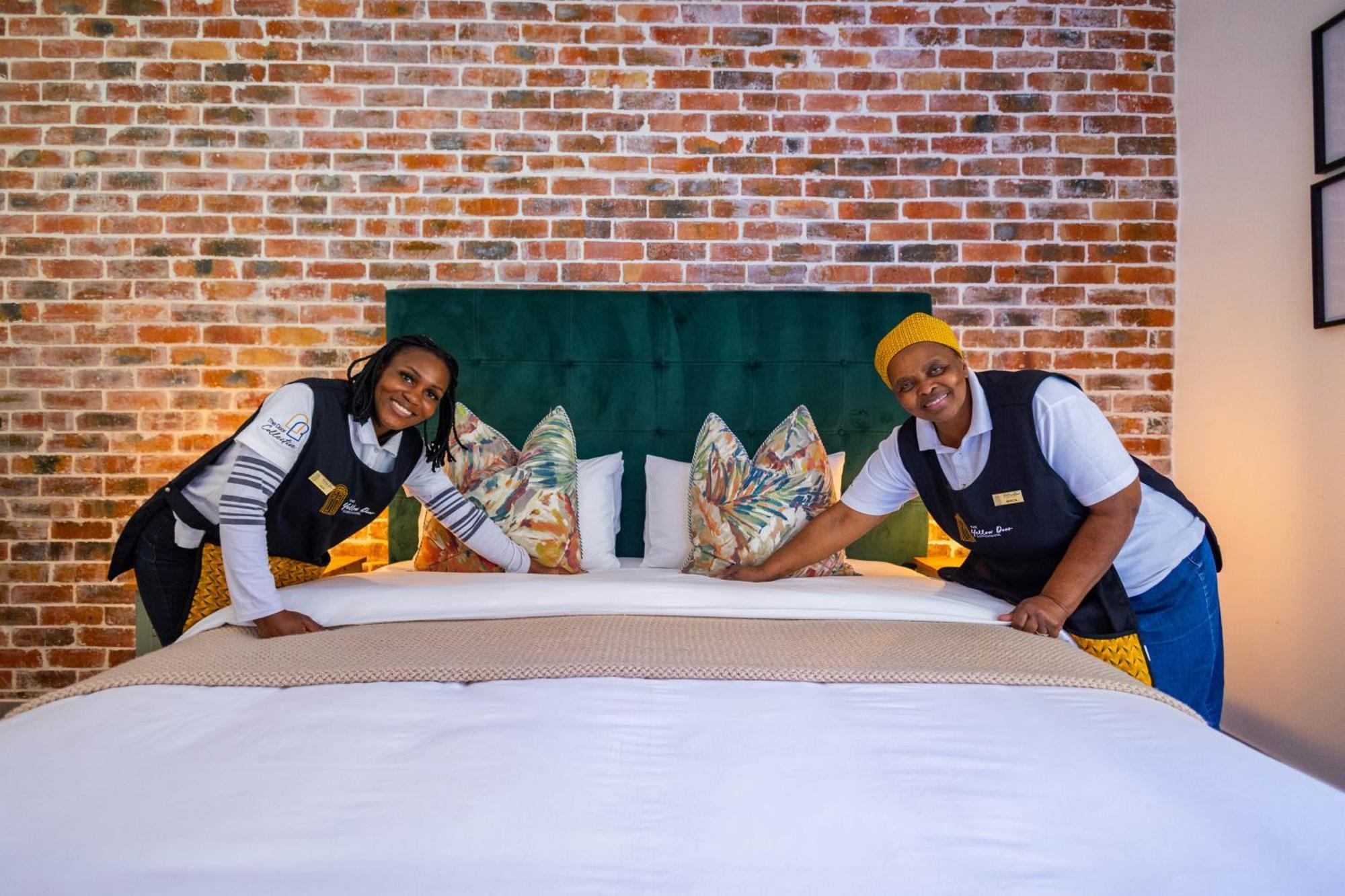 The Yellow Door Guesthouse East London Extérieur photo